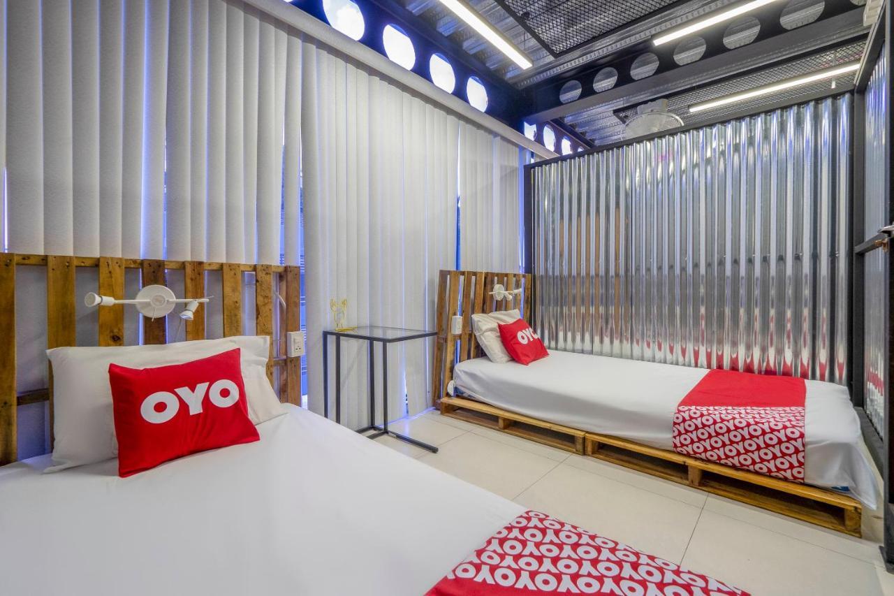 Oyo 1084 Guyasuka Ratchada Hotel Bangkok Luaran gambar