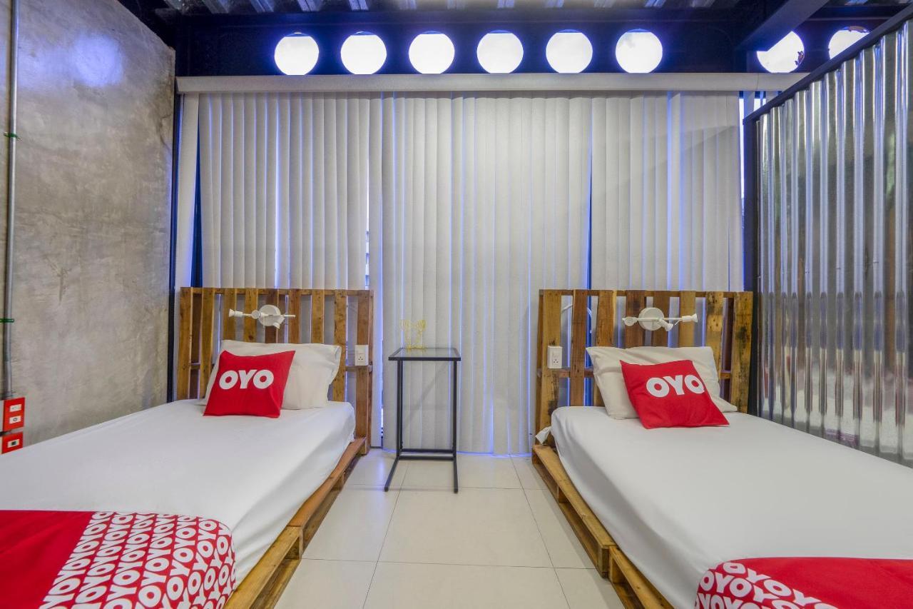 Oyo 1084 Guyasuka Ratchada Hotel Bangkok Luaran gambar